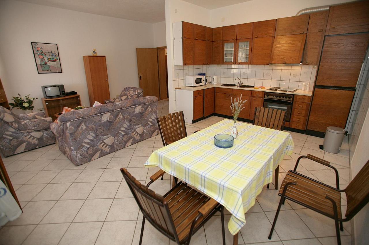 House Peri Apartment Trogir Ngoại thất bức ảnh